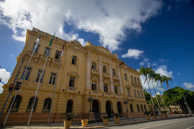 Mudanças no Secretariado de Pernambuco: Novos Comandos e Expectativas