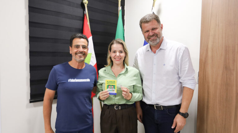 Patrícia Marcon Assume Interinamente a Secretaria de Saúde de Tubarão com Compromisso