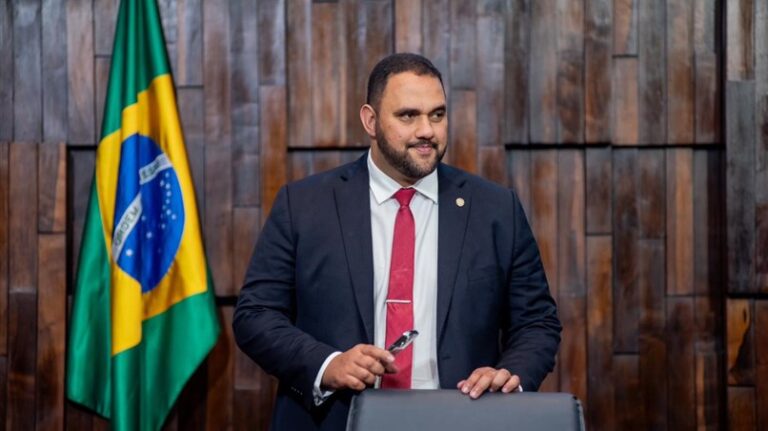 Polícia Federal prendeu deputado Thiago Rangel em operação contra fraudes na Educação Polícia Federal prendeu deputado Thiago Rangel em operação contra fraudes na Educação