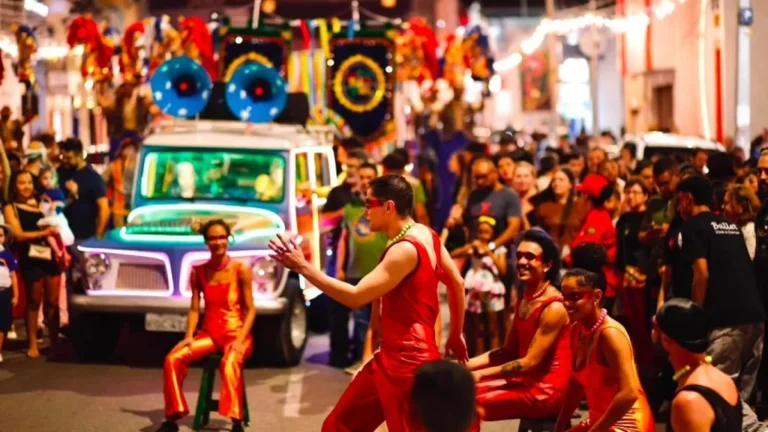 Buíque recebe o Festival Pernambuco Meu País com grande programação cultural e impacto econômico Buíque recebe o Festival Pernambuco Meu País com grande programação cultural e impacto econômico