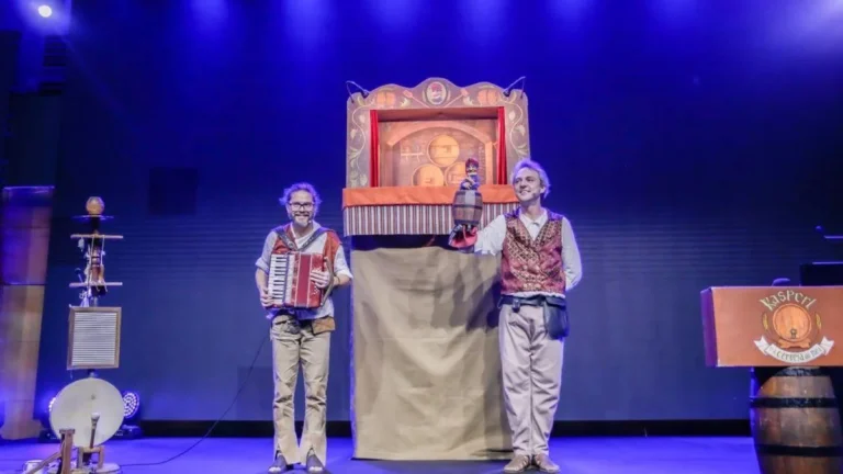 Projeto de teatro popular une Mamulengo e Kasperltheater em circuito por Pernambuco