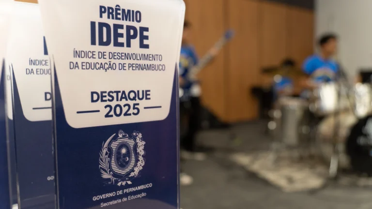 Prêmio Idepe 2025 destaca escolas e municípios com melhores resultados na educação de Pernambuco