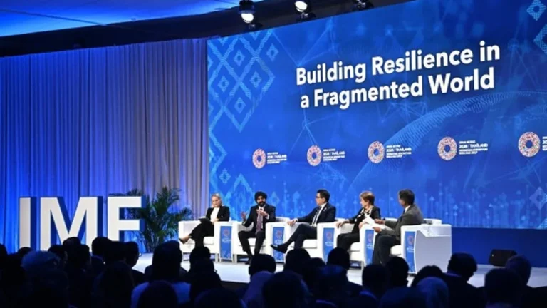FMI alerta sobre fragilidade da economia global diante de choques financeiros e geopolíticos FMI alerta sobre fragilidade da economia global diante de choques financeiros e geopolíticos