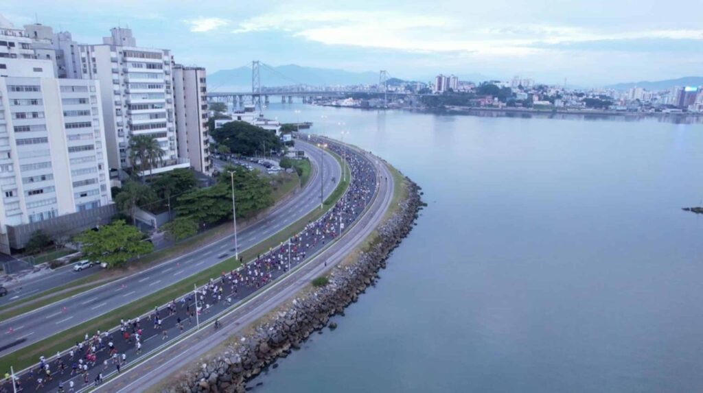 Alterações no Trânsito para a Meia Maratona de Florianópolis: O Que Você Precisa Saber Alterações no Trânsito para a Meia Maratona de Florianópolis: O Que Você Precisa Saber
