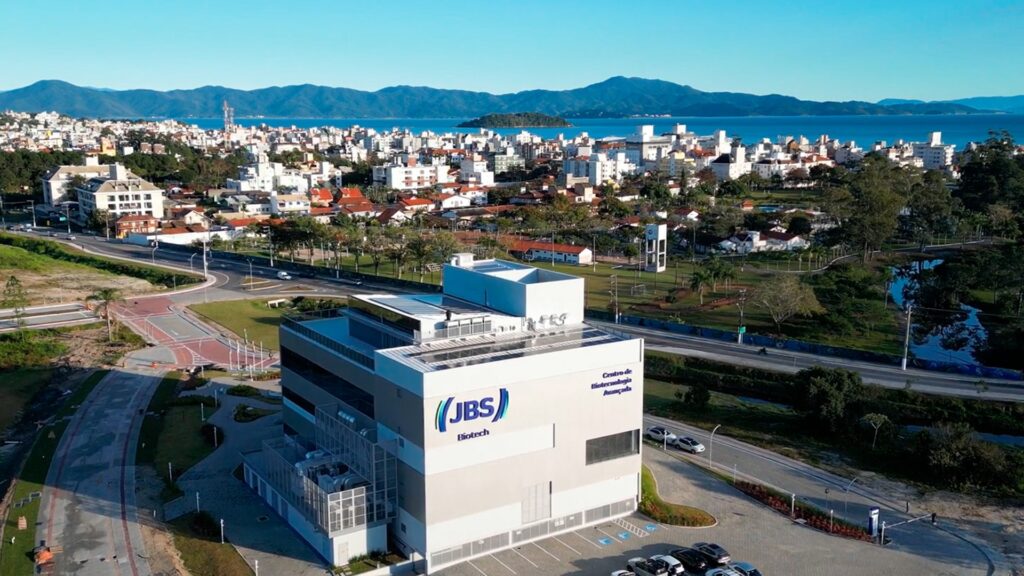 JBS Inaugura Centro de Biotecnologia Avançada Focado em Inovação para Superproteínas JBS Inaugura Centro de Biotecnologia Avançada Focado em Inovação para Superproteínas