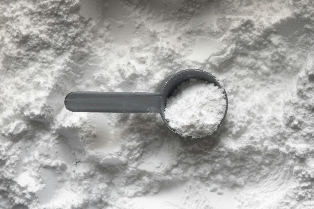 A Melhor Forma de Consumir Creatina: Água Fria, Quente ou Morna?