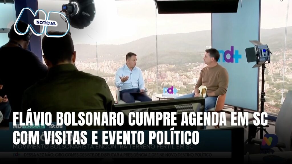 Flávio Bolsonaro Envolve Cinema e Jantar em Agenda Política em Santa Catarina
