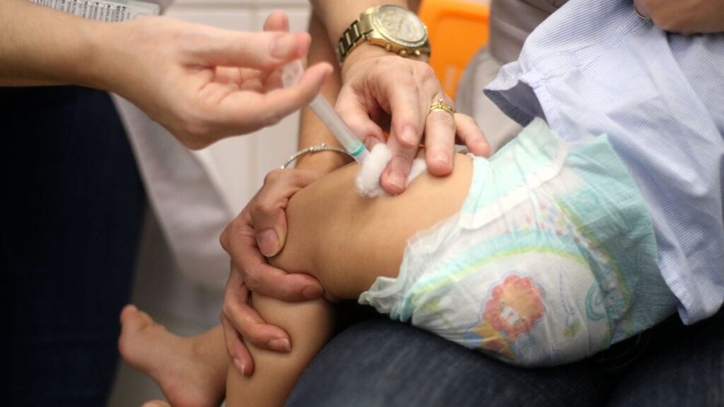 Morte de bebê de 6 meses alerta para aumento da letalidade da meningite em SC