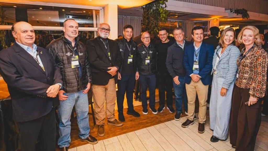 Startup Summit reúne 29 delegações estrangeiras e destaca Florianópolis como polo tecnológico
