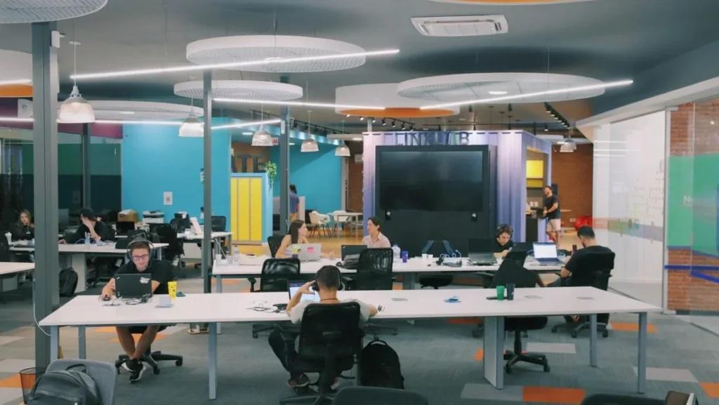 Santa Catarina se destaca como segundo maior polo de tecnologia do Brasil Santa Catarina se destaca como segundo maior polo de tecnologia do Brasil