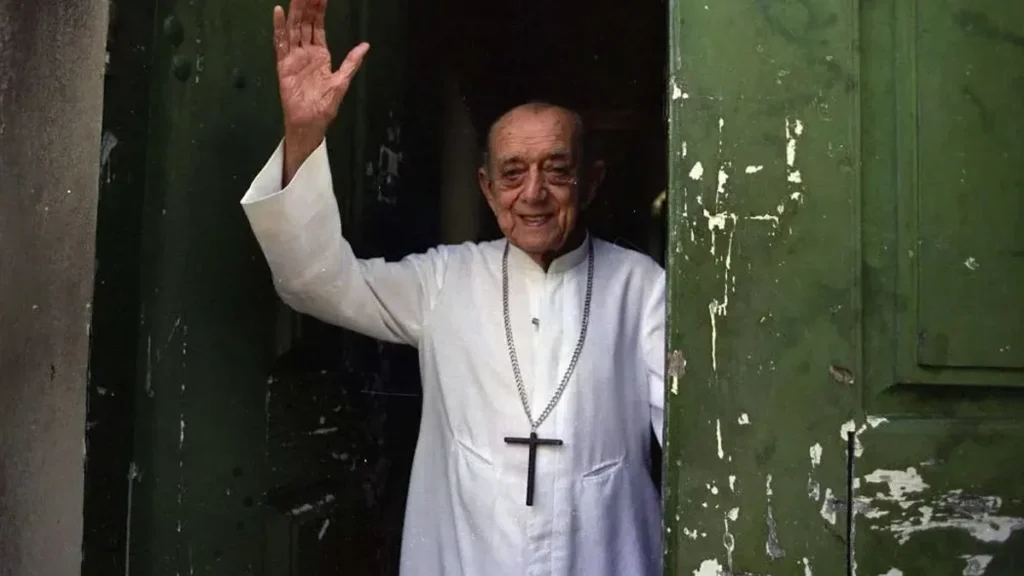 Experiência Imersiva sobre Dom Hélder Câmara chega ao Recife com tecnologia e memória