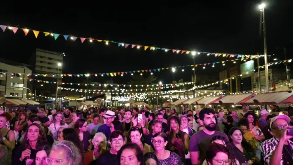 Festival Pernambuco Meu País destaca a diversidade musical em Caruaru com shows marcantes Festival Pernambuco Meu País destaca a diversidade musical em Caruaru com shows marcantes