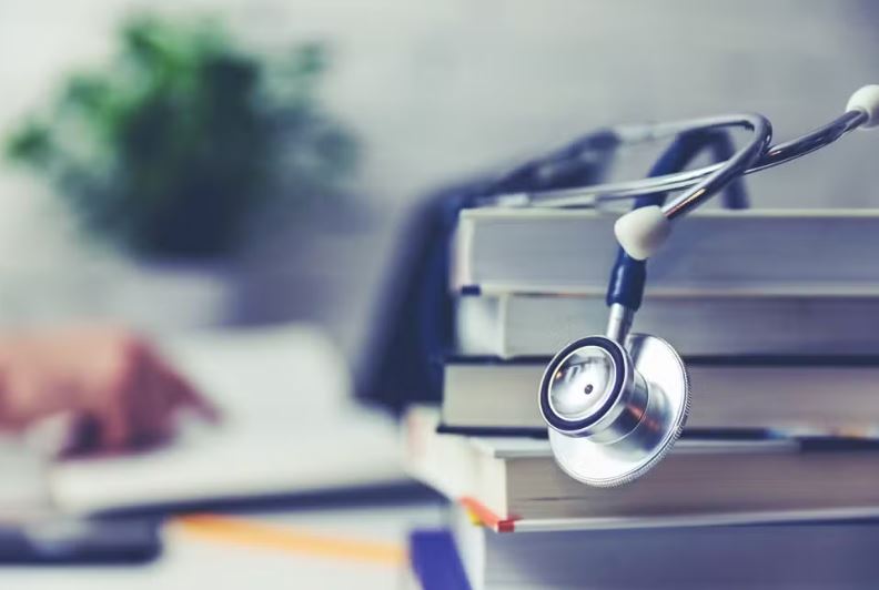 Avaliação das Faculdades de Medicina do RN no Enamed: Resultados Revelam Desempenhos Divergentes Avaliação das Faculdades de Medicina do RN no Enamed: Resultados Revelam Desempenhos Divergentes