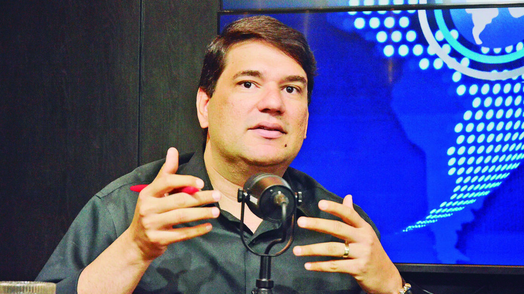 Produção Cultural: união entre Propósito, Público e Mercado Segundo Amaury Júnior Produção Cultural: união entre Propósito, Público e Mercado Segundo Amaury Júnior
