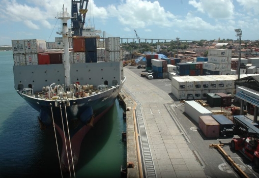 RN Amplia Mercados e Registra Superávit de US$ 649,6 Milhões em 2025 RN Amplia Mercados e Registra Superávit de US$ 649,6 Milhões em 2025