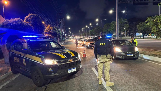 Quatro Prisões Realizadas pela PRF nos Primeiros Dias da Operação Carnaval no RN Imagem do artigo