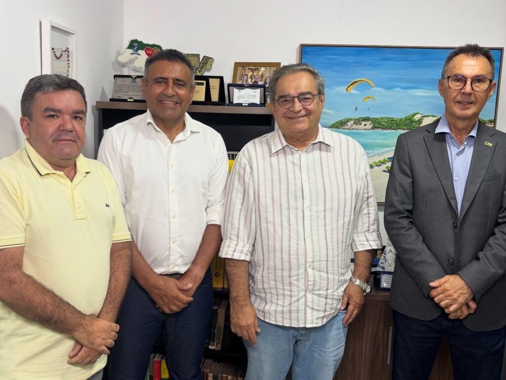 Prefeito de Portalegre Une Forças com Álvaro Dias e Babá Pereira no RN