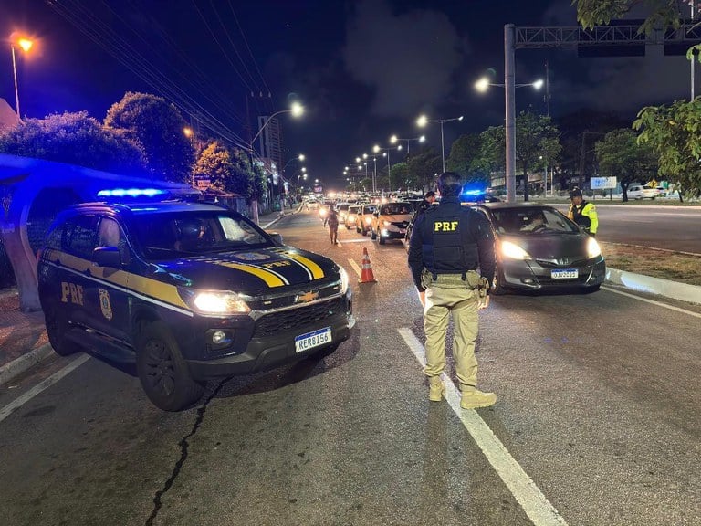 Operação Carnaval: PRF realiza prisões em rodovias do RN Imagem do artigo