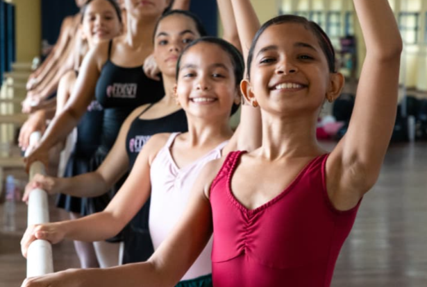 Bailarina Potiguar de 12 Anos Conquista Bolsa em Universidade de Dança na Alemanha Bailarina Potiguar de 12 Anos Conquista Bolsa em Universidade de Dança na Alemanha