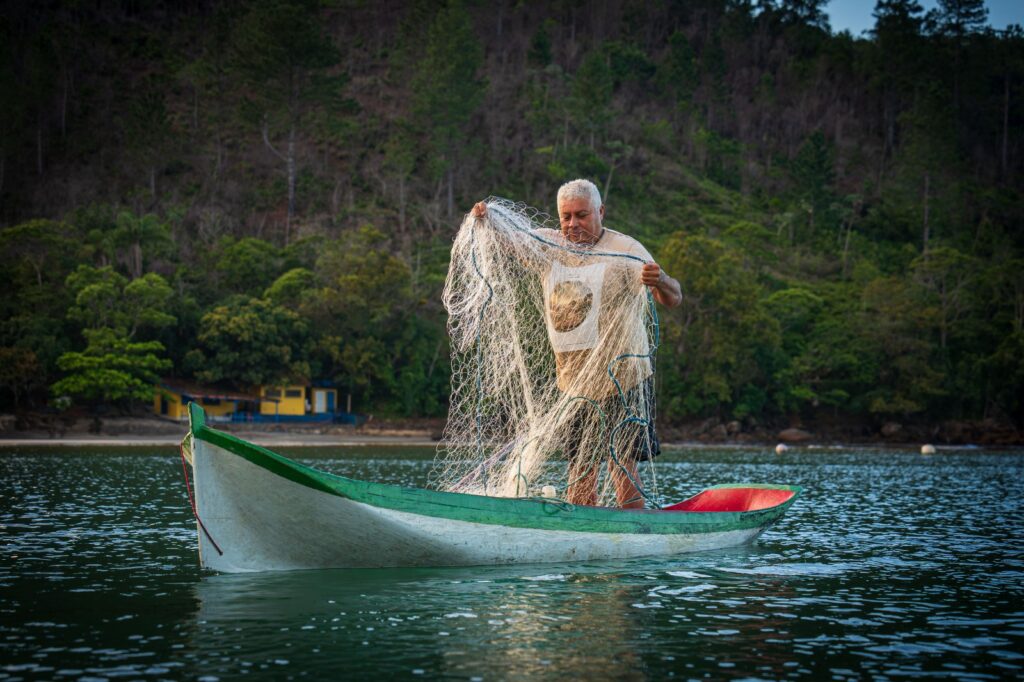 Caraguatatuba Valoriza Cultura Caiçara com Reconhecimento Oficial de Pescadores e Maricultores Caraguatatuba Valoriza Cultura Caiçara com Reconhecimento Oficial de Pescadores e Maricultores