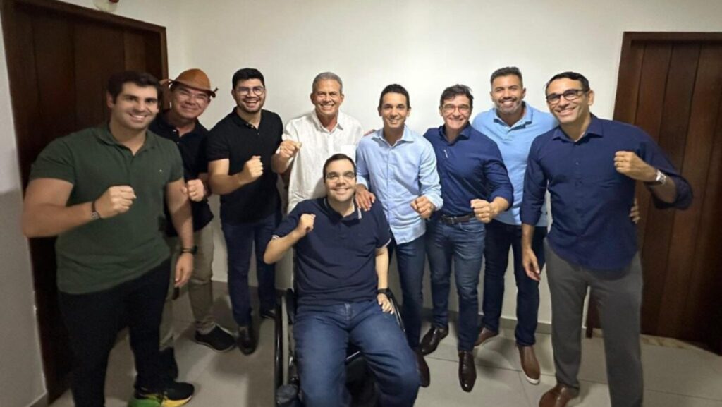 Allyson Bezerra Ganha Apoio de Sete Vereadores em Natal: Comprometimento com o Futuro do RN Allyson Bezerra Ganha Apoio de Sete Vereadores em Natal: Comprometimento com o Futuro do RN