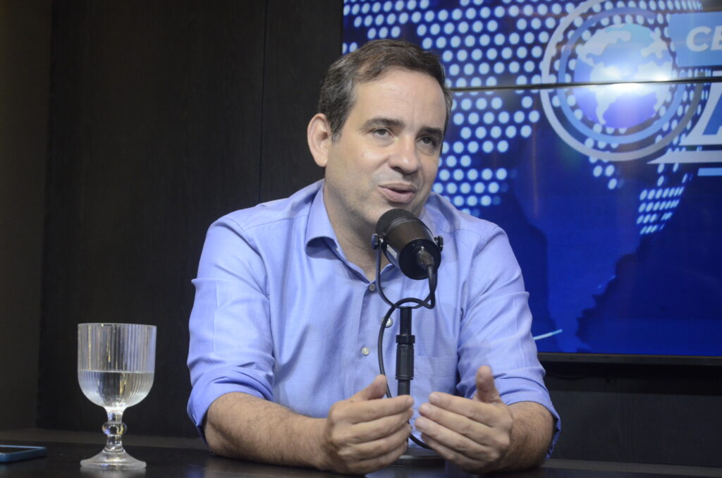 Cadu Xavier Defende Legado de Fátima Bezerra em Entrevista: ‘RN Avançou em Diversas Áreas’ Cadu Xavier Defende Legado de Fátima Bezerra em Entrevista: 'RN Avançou em Diversas Áreas'