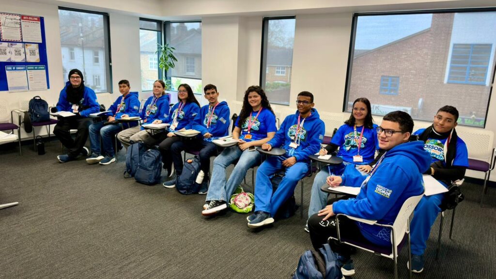 Estudantes de Mossoró Desbravam Londres em Intercâmbio Municipal Estudantes de Mossoró Desbravam Londres em Intercâmbio Municipal