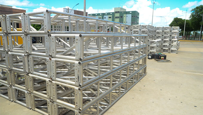 MCJ 2026: Início da Montagem da Arena Deodete Dias em Mossoró MCJ 2026: Início da Montagem da Arena Deodete Dias em Mossoró