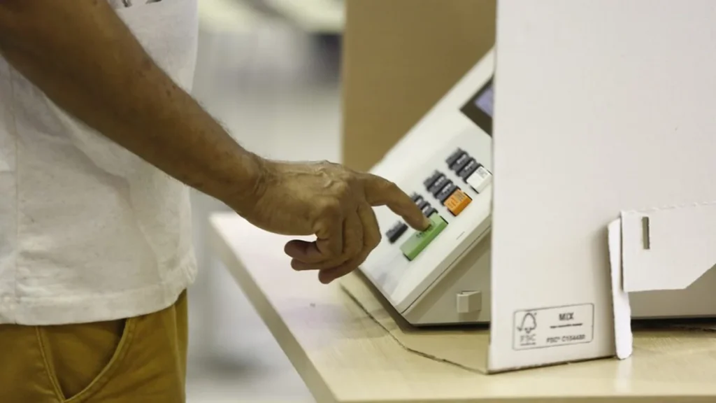 Conheça os 9 Candidatos ao Governo do Rio Grande do Norte e Seus Perfis Conheça os 9 Candidatos ao Governo do Rio Grande do Norte e Seus Perfis
