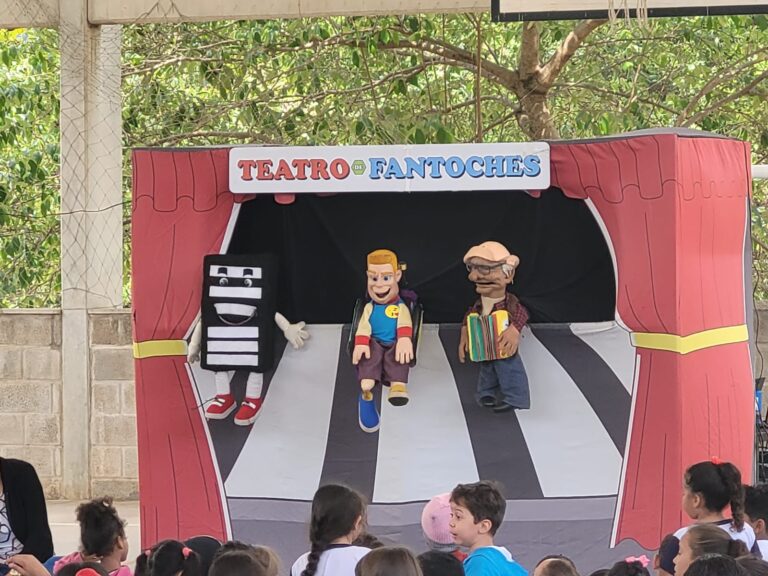 Teatro de Fantoches na Emeb Judith Almeida Curado Arruda: Educação de Trânsito de Forma Lúdica Imagem do artigo