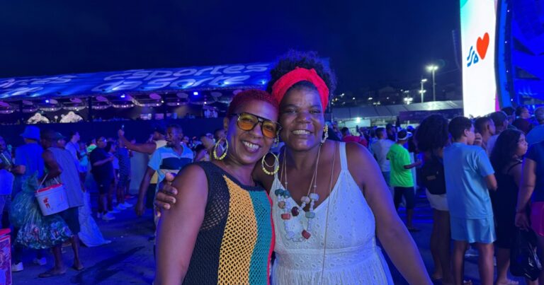 Olodum Atraí Fãs em Festival Virada Salvador: Emoção à Flor da Pele