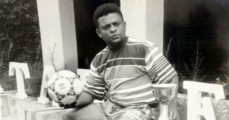 Biribinha: Ex-jogador do Vasco e Fluminense Morre aos 71 Anos em Feira de Santana Biribinha: Ex-jogador do Vasco e Fluminense Morre aos 71 Anos em Feira de Santana