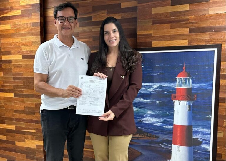 Escola de Vela da Fundação Aleixo Belov Recebe Licença da Prefeitura de Salvador Escola de Vela da Fundação Aleixo Belov Recebe Licença da Prefeitura de Salvador