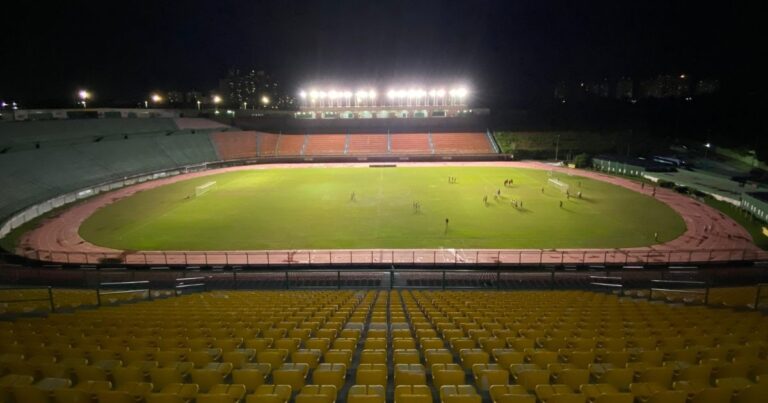 Estádio de Pituaçu Fora da 2ª Rodada do Baianão: Galícia e Jacuipense Definem Mandos de Campo Estádio de Pituaçu Fora da 2ª Rodada do Baianão: Galícia e Jacuipense Definem Mandos de Campo