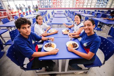 Estado da Bahia Destina R$ 50 Milhões para Alimentação Escolar com Produtos da Agricultura Familiar Estado da Bahia Destina R$ 50 Milhões para Alimentação Escolar com Produtos da Agricultura Familiar