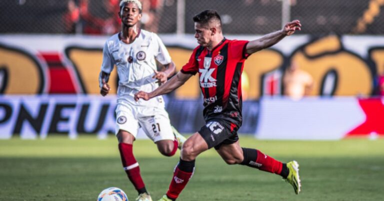 Ingressos para Jacuipense x Vitória: Início da Venda às 14h em Pituaçu Ingressos para Jacuipense x Vitória: Início da Venda às 14h em Pituaçu