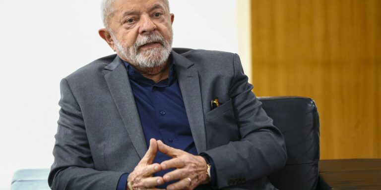 Lula Denuncia Bombardeios dos EUA como Ameaça à Soberania da Venezuela