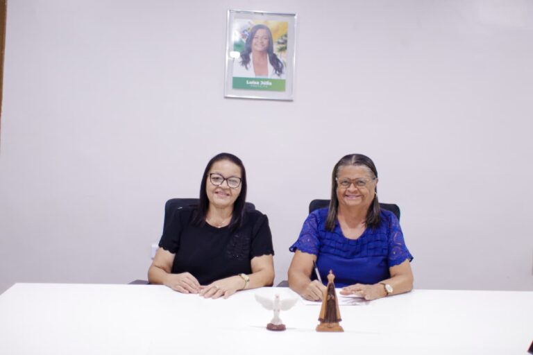 Prefeita Tia Júlia e Secretária de Educação Anunciam Rateio de R$ 4,5 Milhões em Palmeira dos Índios