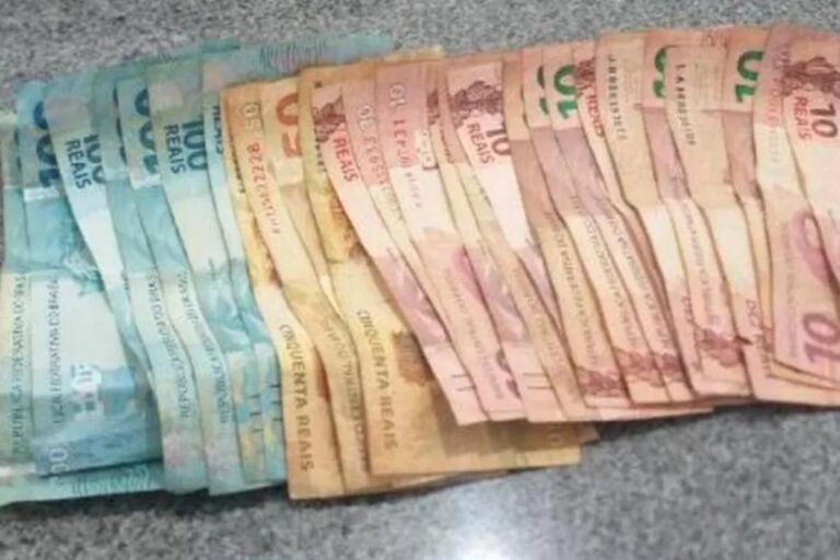 Salário Mínimo de R$ 1.621: Novo Valor Entrará em Vigor Nesta Quinta-feira Salário Mínimo de R$ 1.621: Novo Valor Entrará em Vigor Nesta Quinta-feira