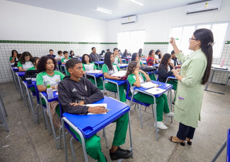 Seleção da Prefeitura de Alagoinhas: 302 Vagas para Profissionais da Educação Seleção da Prefeitura de Alagoinhas: 302 Vagas para Profissionais da Educação
