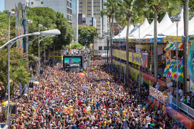Carnaval de Salvador: Confira a Programação Completa e Ordem dos Trios para o Último Dia