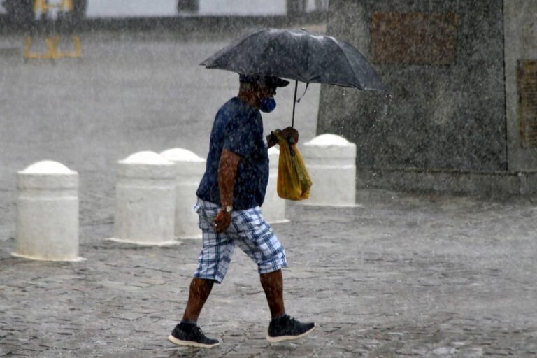 Chuvas na Bahia: Inmet prorroga alertas em todos os municípios; 95 estão em nível vermelho Chuvas na Bahia: Inmet prorroga alertas em todos os municípios; 95 estão em nível vermelho