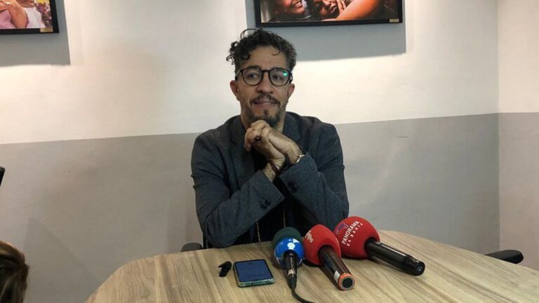 Jean Wyllys Avalia Convite do PT para 2026: Reflexões sobre Violência Política Jean Wyllys Avalia Convite do PT para 2026: Reflexões sobre Violência Política