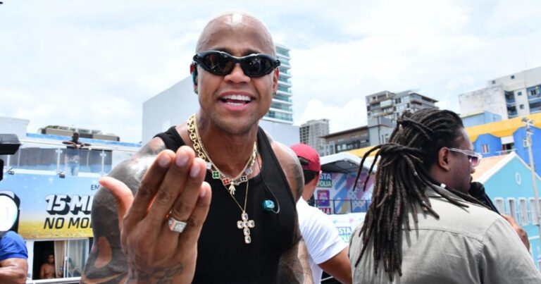 Léo Santana Agita Multidão no Carnaval 2026: Veja os Convidados Especiais! Léo Santana Agita Multidão no Carnaval 2026: Veja os Convidados Especiais!