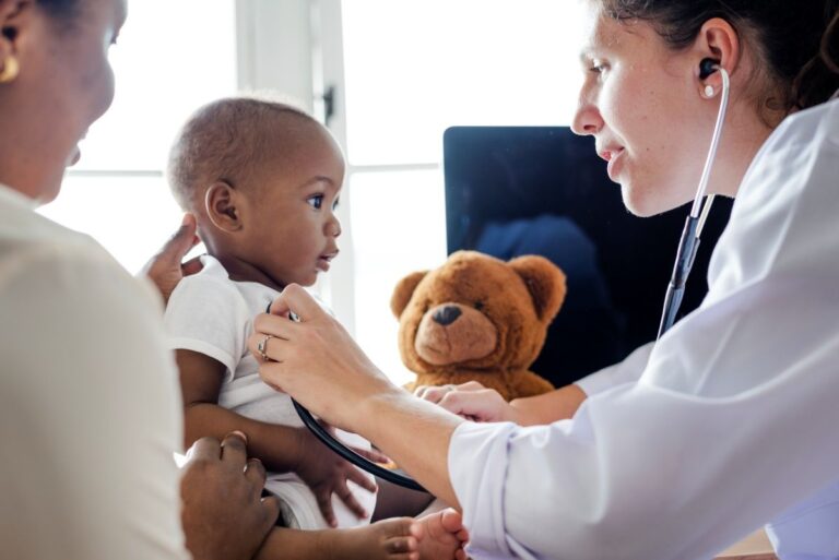 Mutirão de Pediatria na Bahia: 300 Vagas Gratuitas para Crianças Mutirão de Pediatria na Bahia: 300 Vagas Gratuitas para Crianças