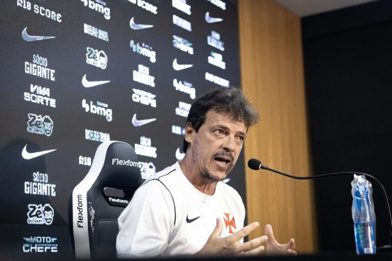 Vasco: Diniz Analisa Falta de Efetividade e a Derrota Diante do Bahia Vasco: Diniz Analisa Falta de Efetividade e a Derrota Diante do Bahia