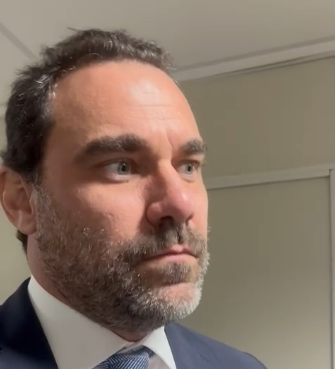 Adolfo Viana Destaca Homenagem a Hugo Motta e Previsões de Crescimento do PSDB Adolfo Viana Destaca Homenagem a Hugo Motta e Previsões de Crescimento do PSDB