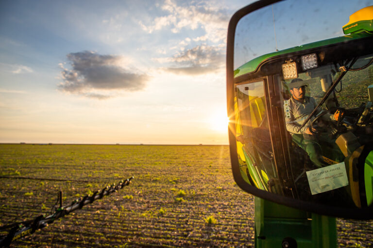 Brasil Enfrenta Risco de Escassez de Fertilizantes em 2026: Entenda o Cenário Brasil Enfrenta Risco de Escassez de Fertilizantes em 2026: Entenda o Cenário
