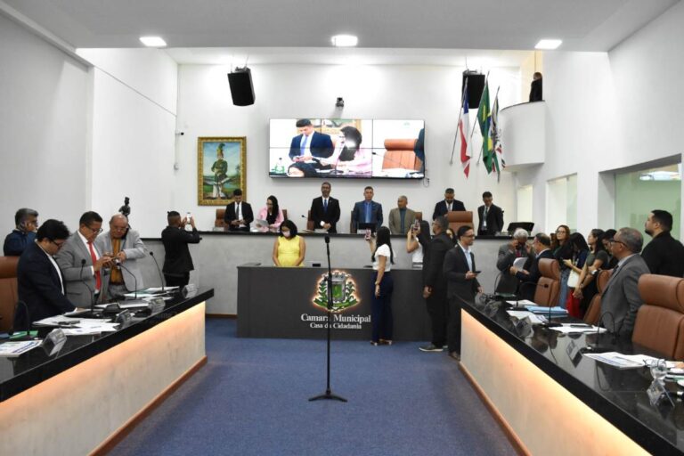 Câmara Promulga Programa Escola Aberta – Esporte na Comunidade para Fomentar Atividades Locais Câmara Promulga Programa Escola Aberta – Esporte na Comunidade para Fomentar Atividades Locais