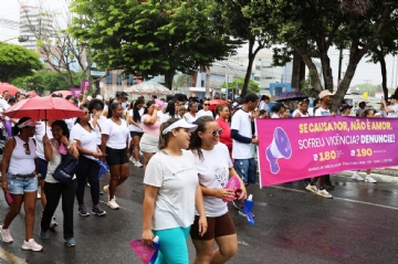 Feirenses se Mobilizam por um Fim à Violência Contra as Mulheres Feirenses se Mobilizam por um Fim à Violência Contra as Mulheres